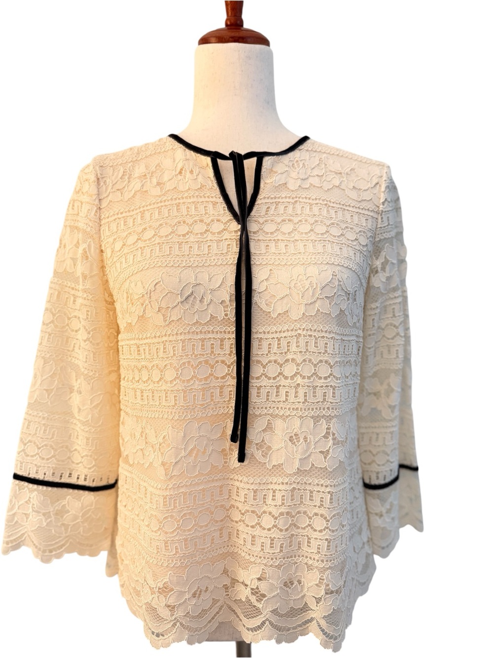 Talbots Petites Ivory Lace Blouse Black Velvet Trim Size P NWT